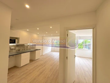 Apartamento T2 para Venda em Póvoa de Santa Iria e Forte da Casa