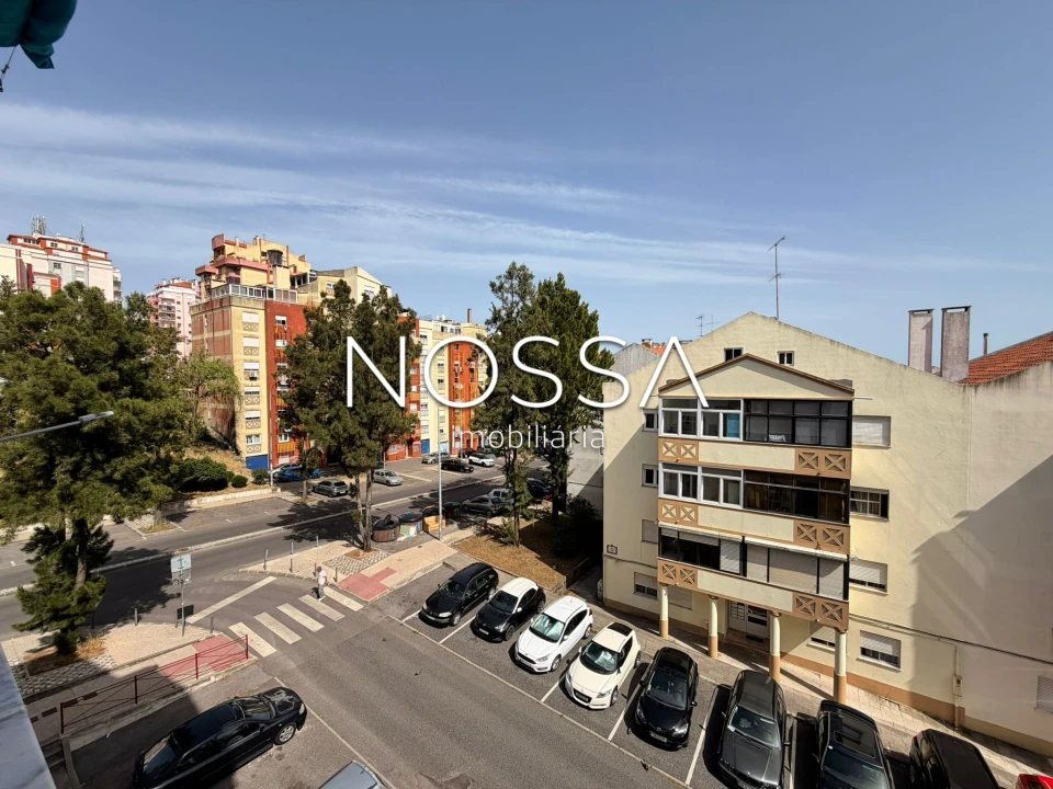Apartamento T2 para Venda em Algueirão-Mem Martins Foto 12