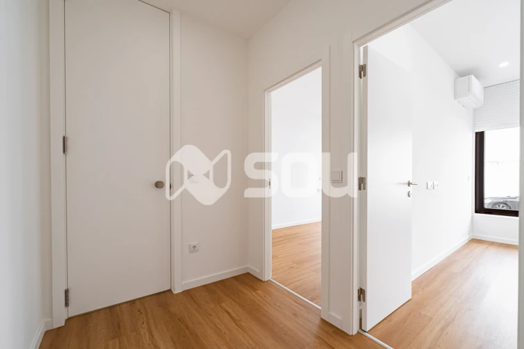 Apartamento T2 para Venda em Campanhã Foto 14