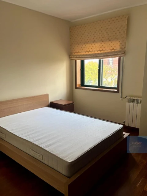 Apartamento T3 para Arrendamento em Aldoar, Foz do Douro e Nevogilde