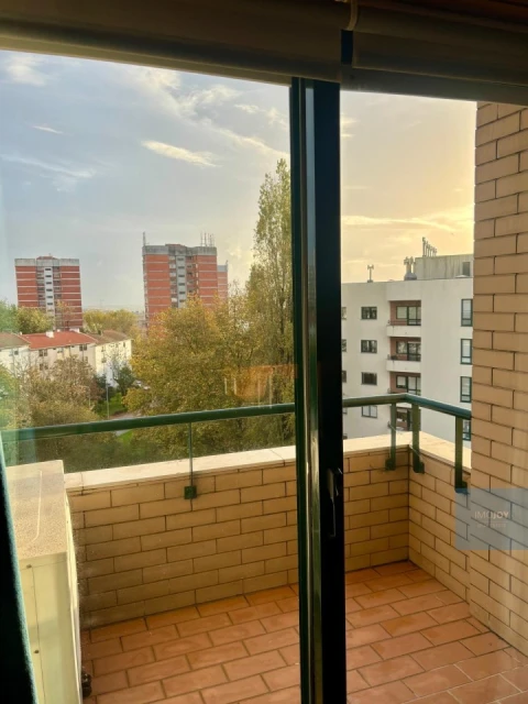 Apartamento T3 para Arrendamento em Aldoar, Foz do Douro e Nevogilde