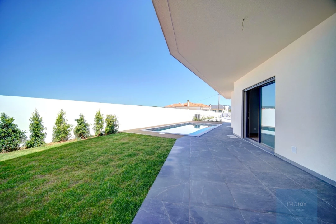Moradia T5 para Venda em Cascais e Estoril Foto 46