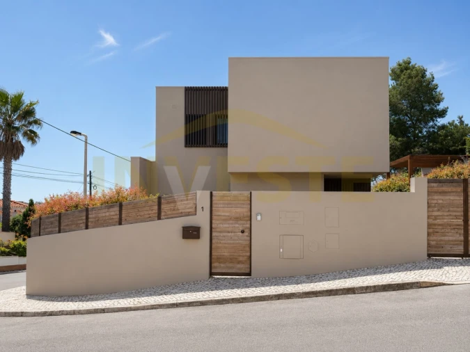 Moradia T4 para Venda em Alcabideche Foto 4