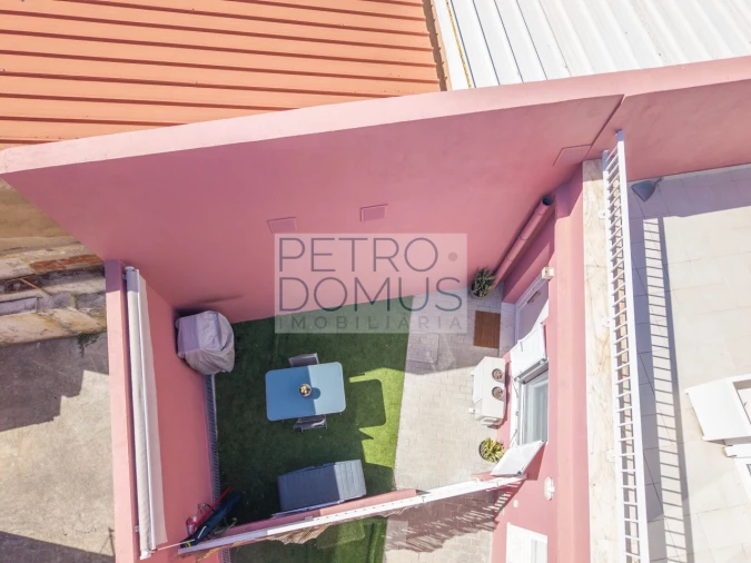 Apartamento T1 para Venda em Águas Livres Foto 16