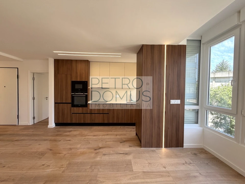 Apartamento T3 para Venda em Benfica Foto 12