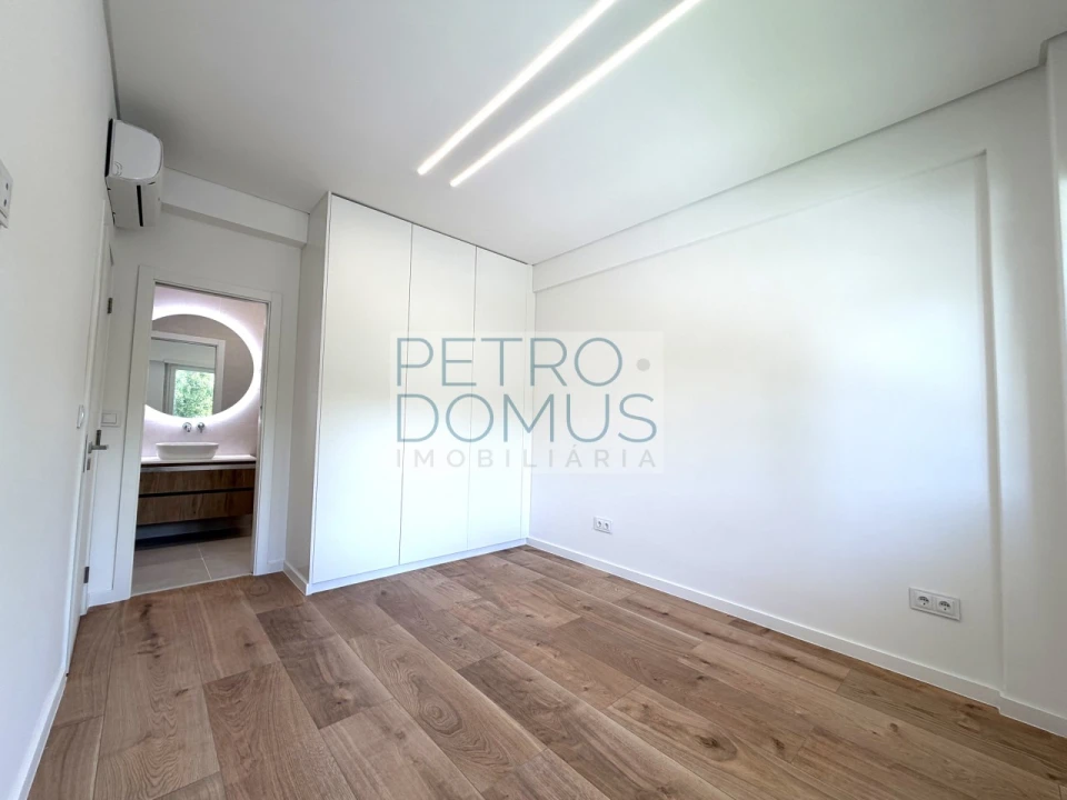 Apartamento T3 para Venda em Benfica Foto 17