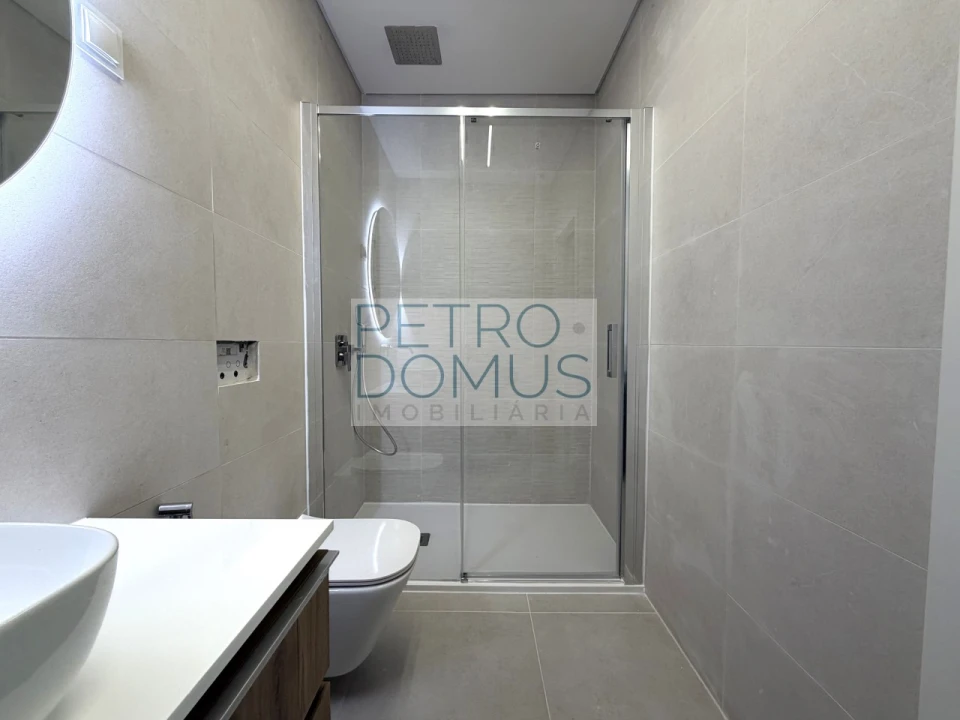 Apartamento T3 para Venda em Benfica Foto 22
