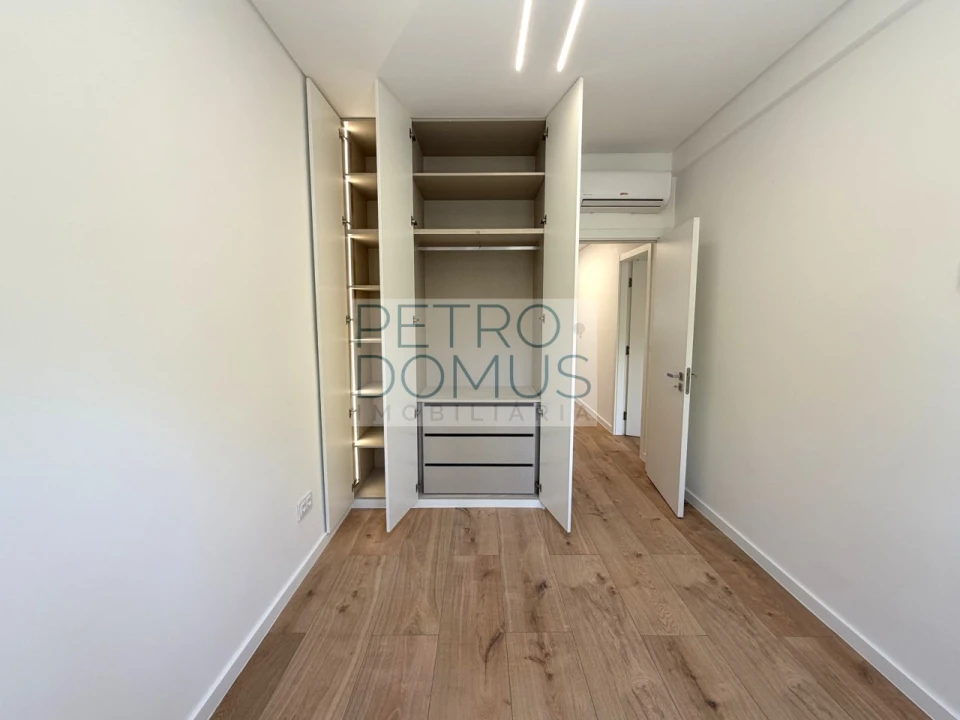 Apartamento T3 para Venda em Benfica Foto 26