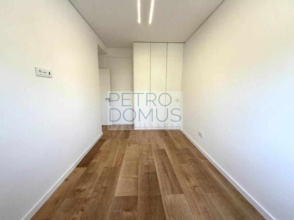 Apartamento T3 para Venda em Benfica Foto 31