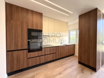 Apartamento T3 para Venda em Benfica