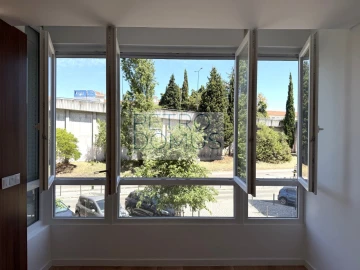 Apartamento T3 para Venda em Benfica