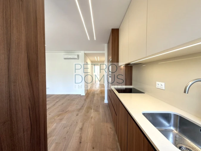 Apartamento T3 para Venda em Benfica Foto 9