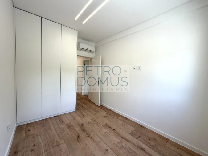 Apartamento T3 para Venda em Benfica Foto 24
