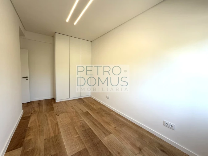 Apartamento T3 para Venda em Benfica Foto 30