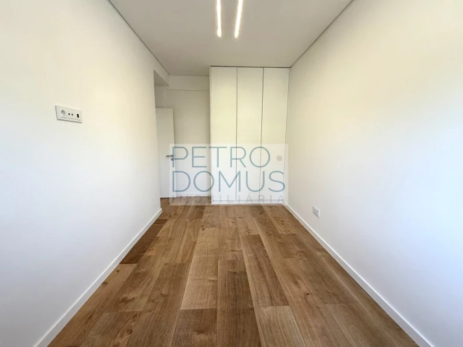 Apartamento T3 para Venda em Benfica Foto 31
