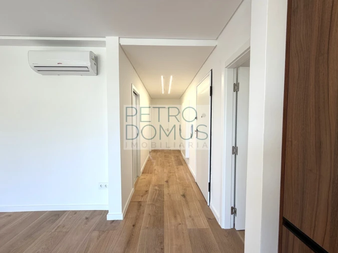 Apartamento T3 para Venda em Benfica Foto 34