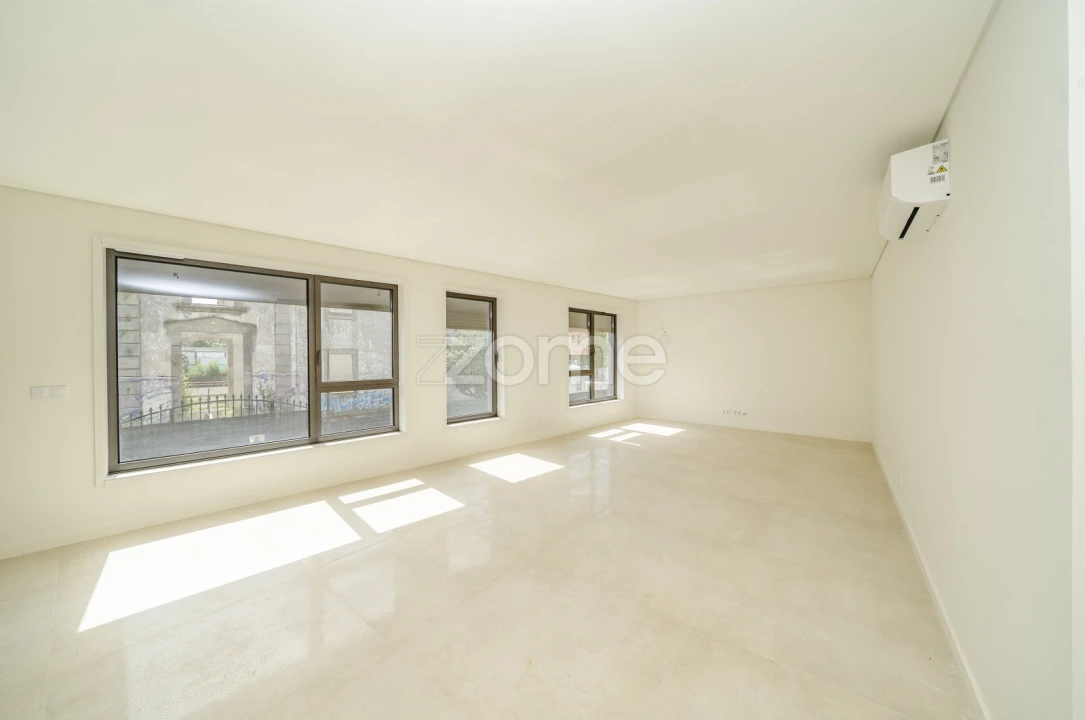 Apartamento T3 para Venda em Cedofeita, Santo Ildefonso, Sé, Miragaia, São Nicolau e Vitória Foto 8