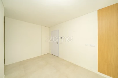 Apartamento T3 para Venda em Cedofeita, Santo Ildefonso, Sé, Miragaia, São Nicolau e Vitória