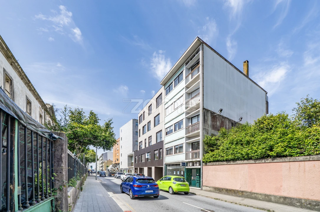 Apartamento T3 para Venda em Cedofeita, Santo Ildefonso, Sé, Miragaia, São Nicolau e Vitória Foto 31