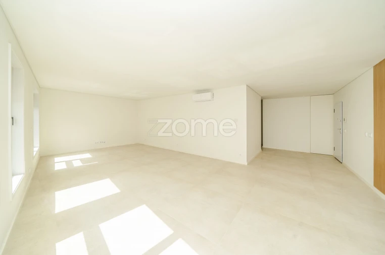 Apartamento T3 para Venda em Cedofeita, Santo Ildefonso, Sé, Miragaia, São Nicolau e Vitória Foto 9