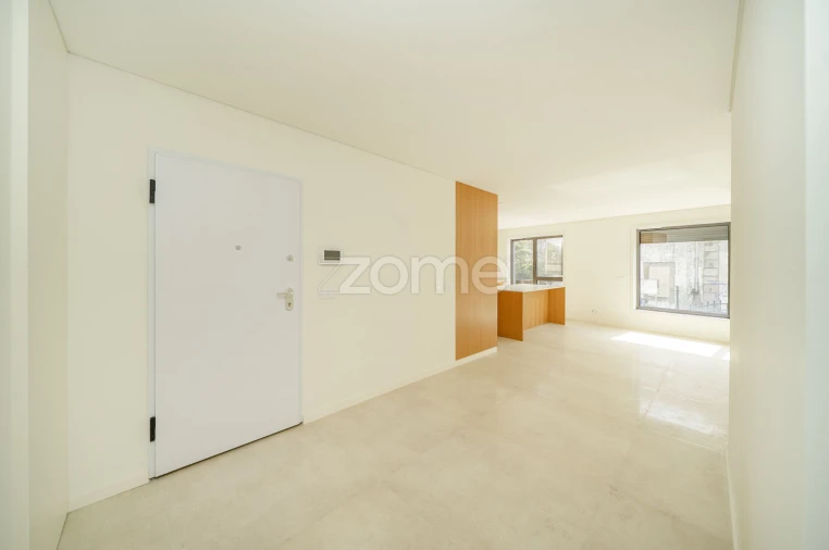Apartamento T3 para Venda em Cedofeita, Santo Ildefonso, Sé, Miragaia, São Nicolau e Vitória Foto 2