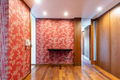 Apartamento T4 para Venda em Aver-O-Mar, Amorim e Terroso