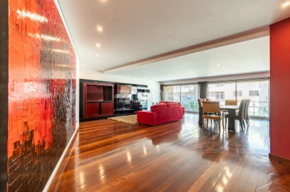 Apartamento T4 para Venda em Aver-O-Mar, Amorim e Terroso