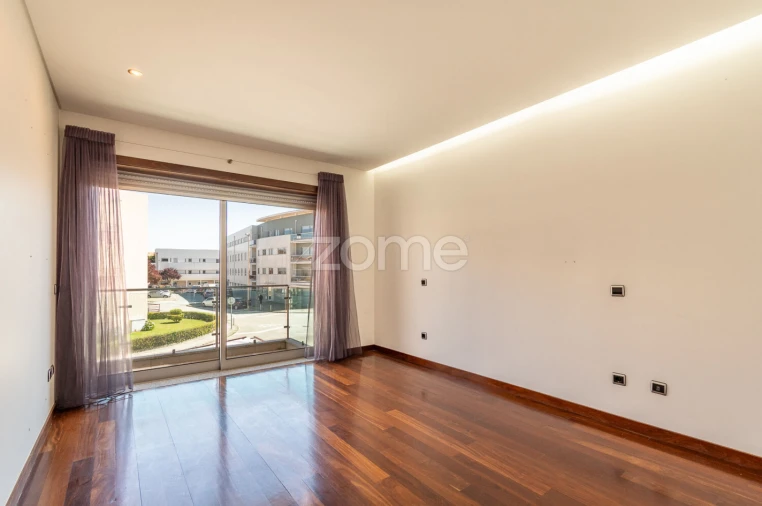 Apartamento T4 para Venda em Aver-O-Mar, Amorim e Terroso Foto 20