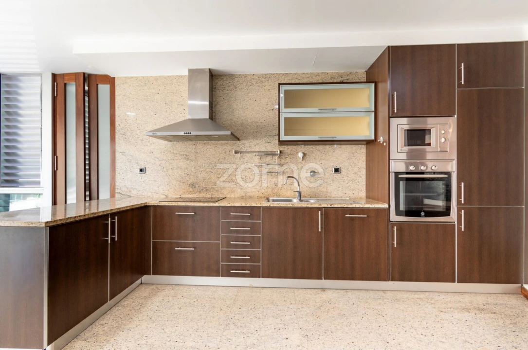 Apartamento T4 para Venda em Aver-O-Mar, Amorim e Terroso Foto 23