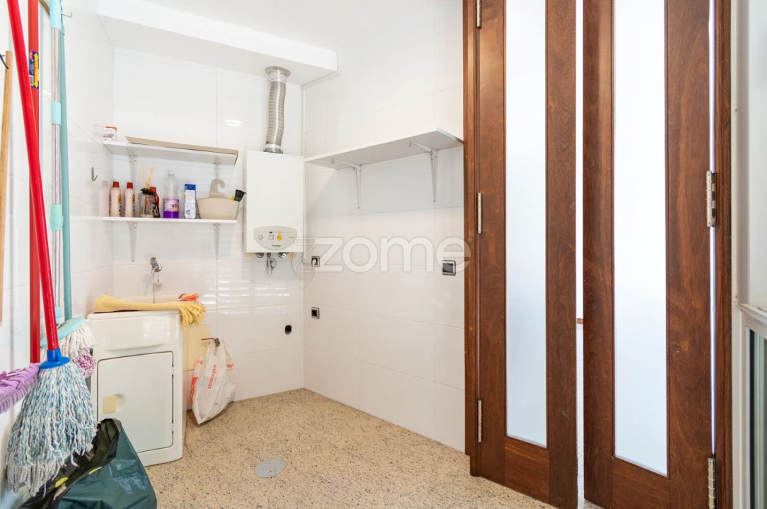 Apartamento T4 para Venda em Aver-O-Mar, Amorim e Terroso Foto 27