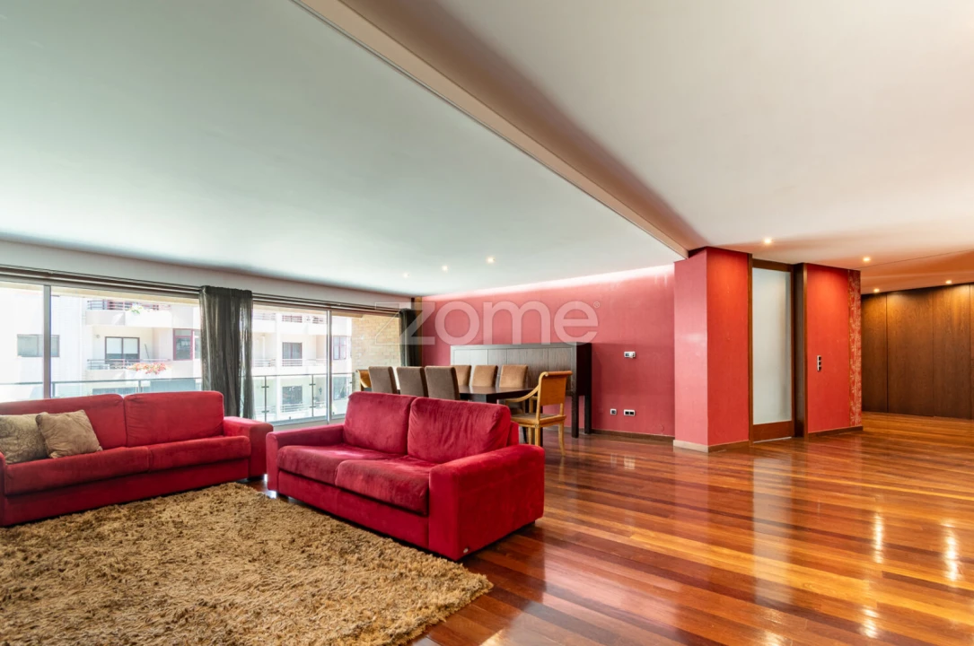 Apartamento T4 para Venda em Aver-O-Mar, Amorim e Terroso Foto 3