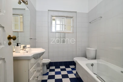Apartamento T2 para Arrendamento em Venteira