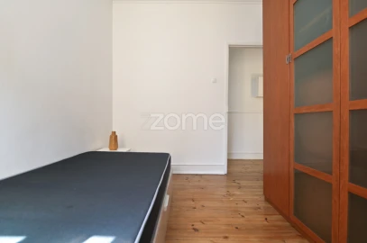 Apartamento T2 para Arrendamento em Venteira