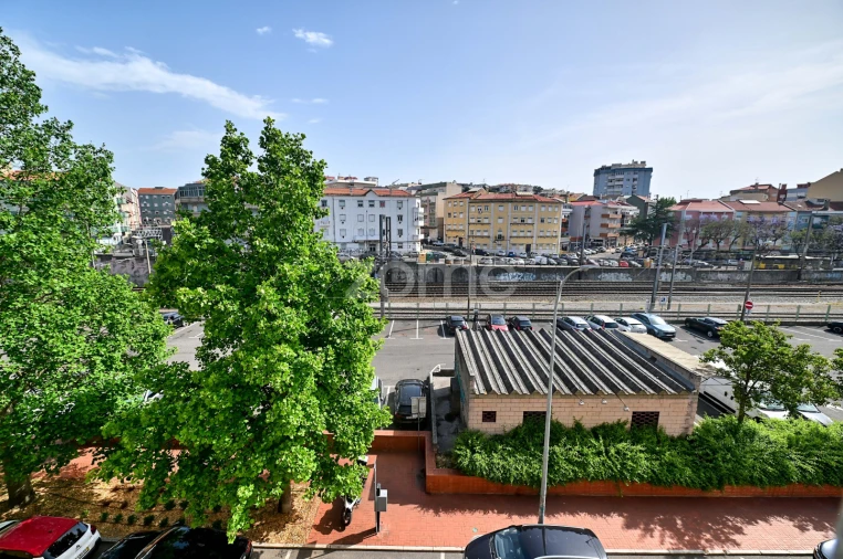 Apartamento T2 para Arrendamento em Venteira Foto 5