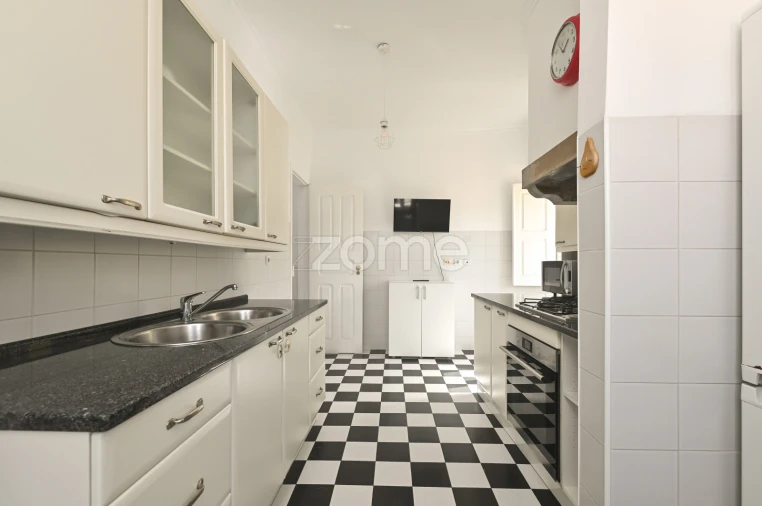 Apartamento T2 para Arrendamento em Venteira Foto 2