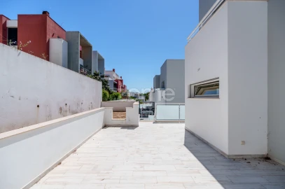Moradia T3 para Venda em Ferragudo