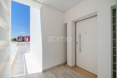 Moradia T3 para Venda em Ferragudo