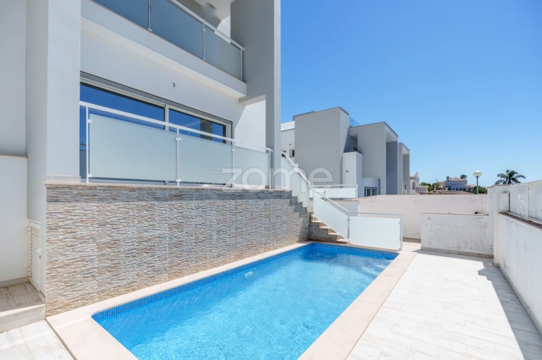 Moradia T3 para Venda em Ferragudo Foto 3