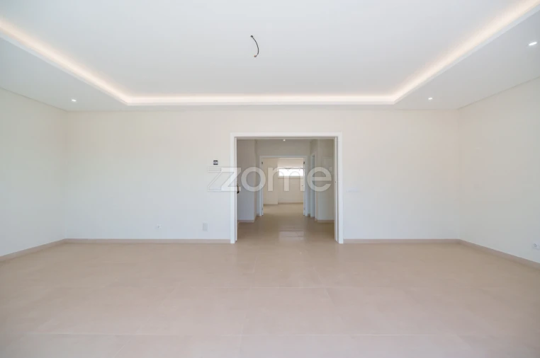 Moradia T3 para Venda em Ferragudo Foto 10