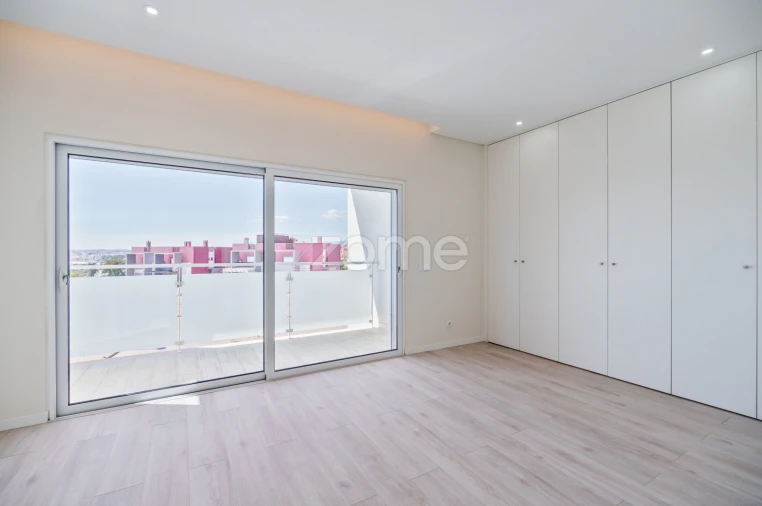 Moradia T3 para Venda em Ferragudo Foto 20