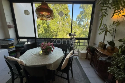 Apartamento T3 para Venda em Carcavelos e Parede