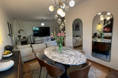 Apartamento T3 para Venda em Carcavelos e Parede