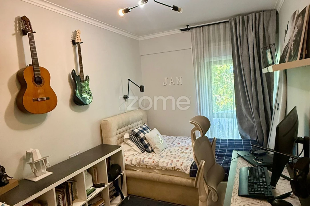 Apartamento T3 para Venda em Carcavelos e Parede Foto 9