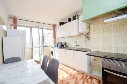 Apartamento T2 para Venda em Carregado e Cadafais