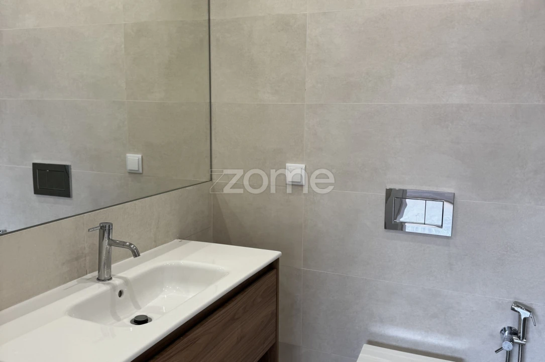 Apartamento T1 para Arrendamento em Águas Livres Foto 8