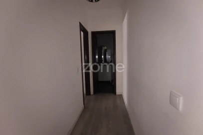 Apartamento T1 para Venda em Charneca de Caparica e Sobreda