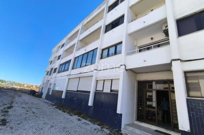 Apartamento T1 para Venda em Charneca de Caparica e Sobreda