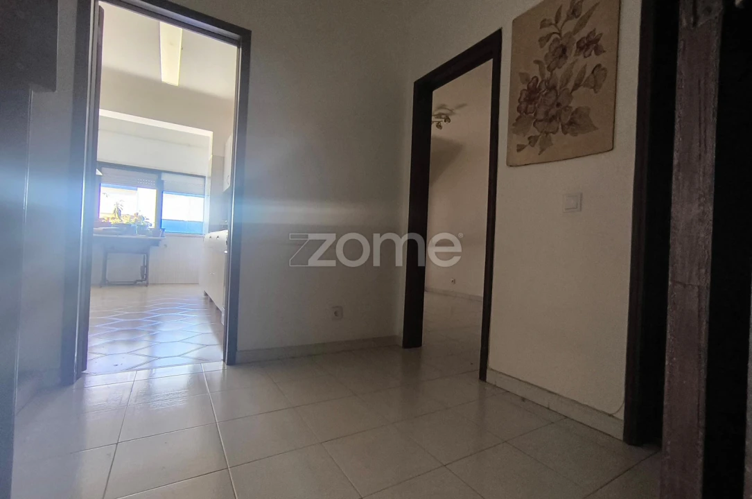 Apartamento T1 para Venda em Charneca de Caparica e Sobreda Foto 9
