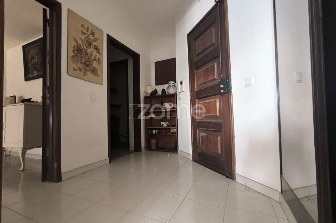 Apartamento T1 para Venda em Charneca de Caparica e Sobreda Foto 10
