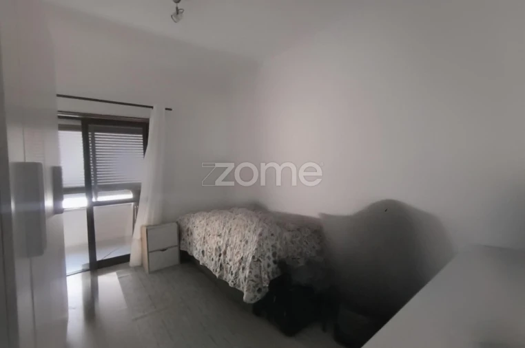 Apartamento T1 para Venda em Charneca de Caparica e Sobreda Foto 8